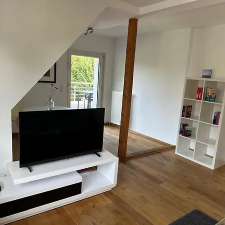 2-zimmerwohnung Mit Terrasse * Dusseldorf