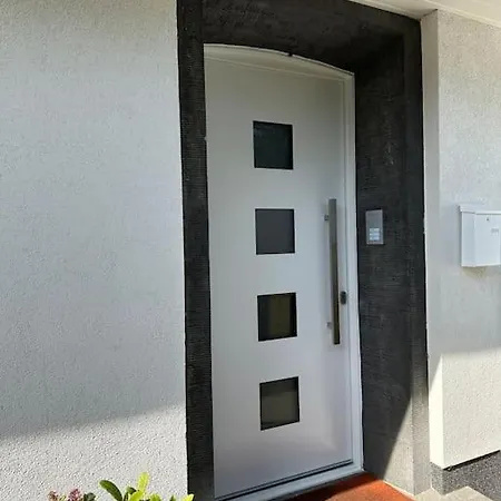 2-zimmerwohnung Mit Terrasse Апартаменты Дюссельдорф